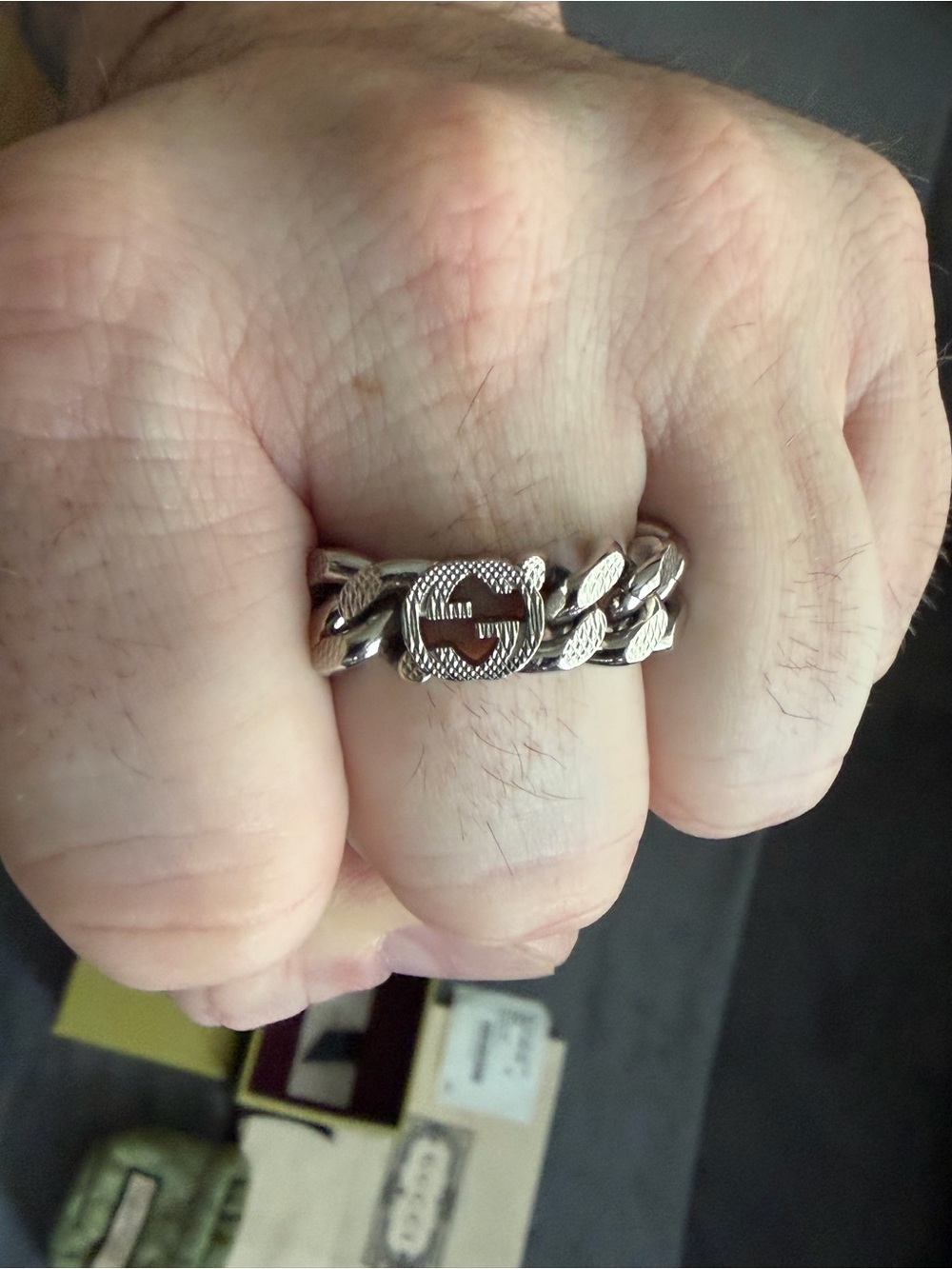 Gucci Men’s Silver Interlocking G Chain-Link Ring - Picture 2 of 8